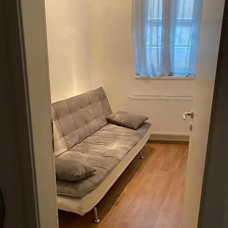 Apartment Varker 9 *